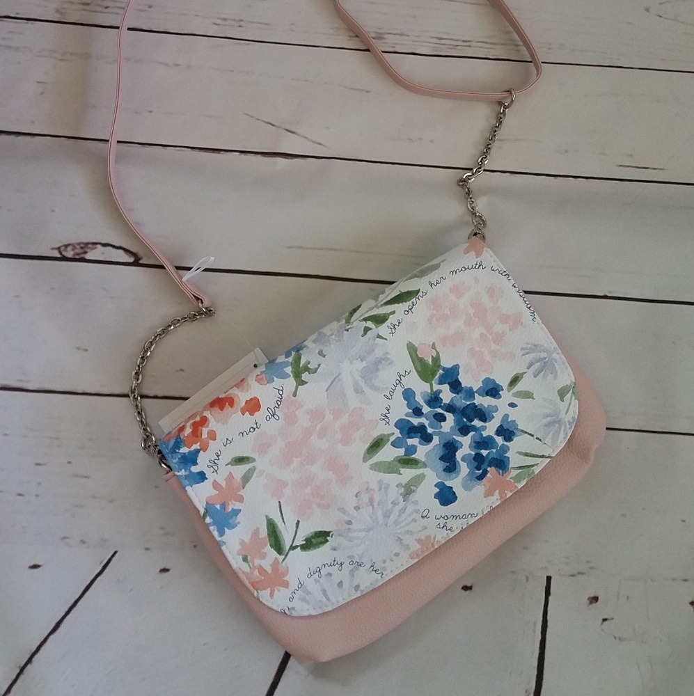Studio Thirty one clutch